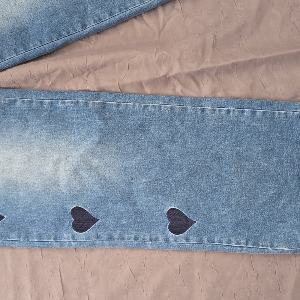 Stylish Blue Heart Embellished Wide Leg Jeans - Picture 3 of 10